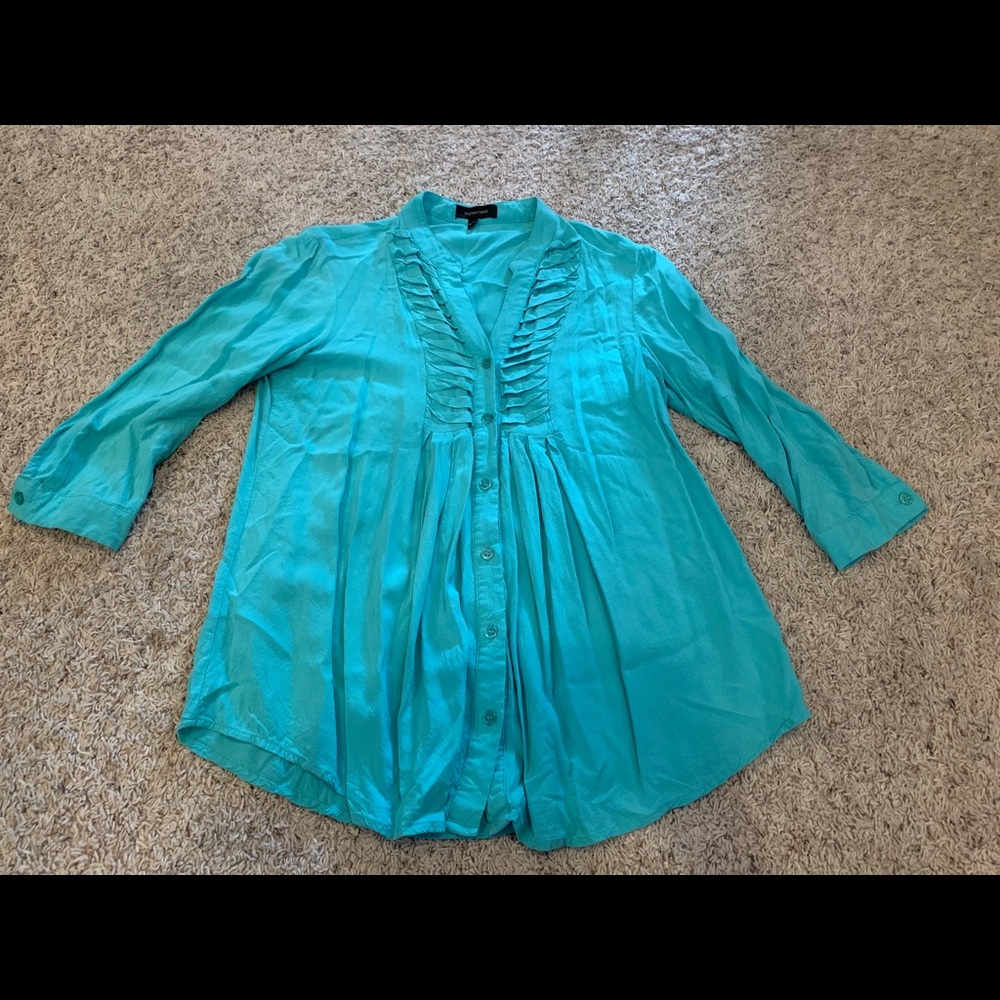 Casual/dressy button down blouse